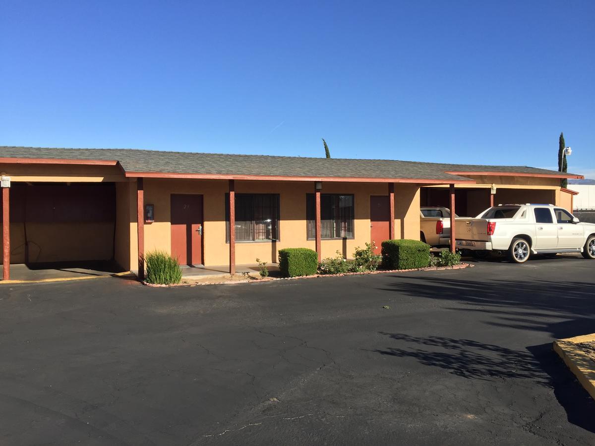 Black Horse Motel Apple Valley Exterior photo