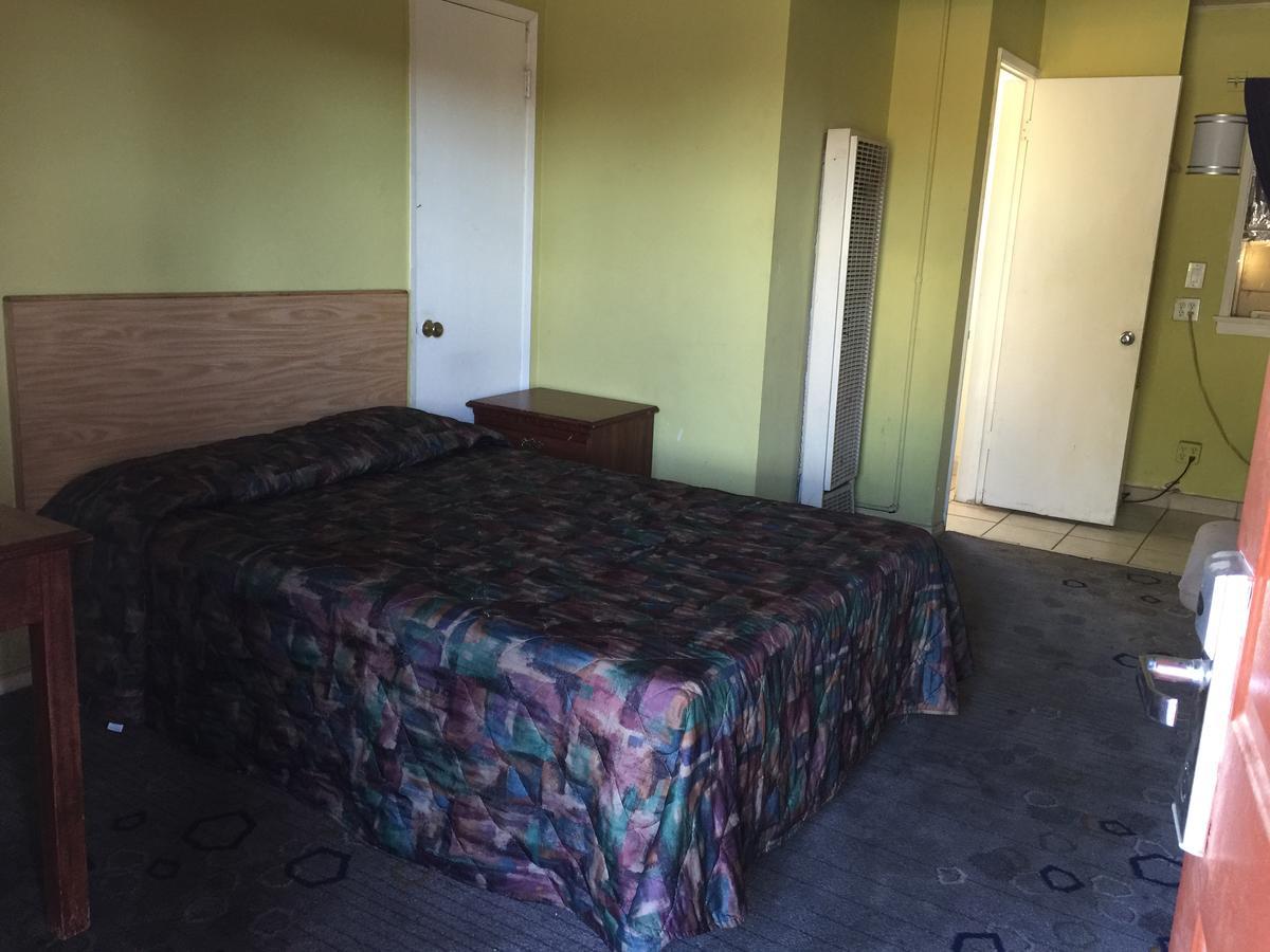 Black Horse Motel Apple Valley Exterior photo